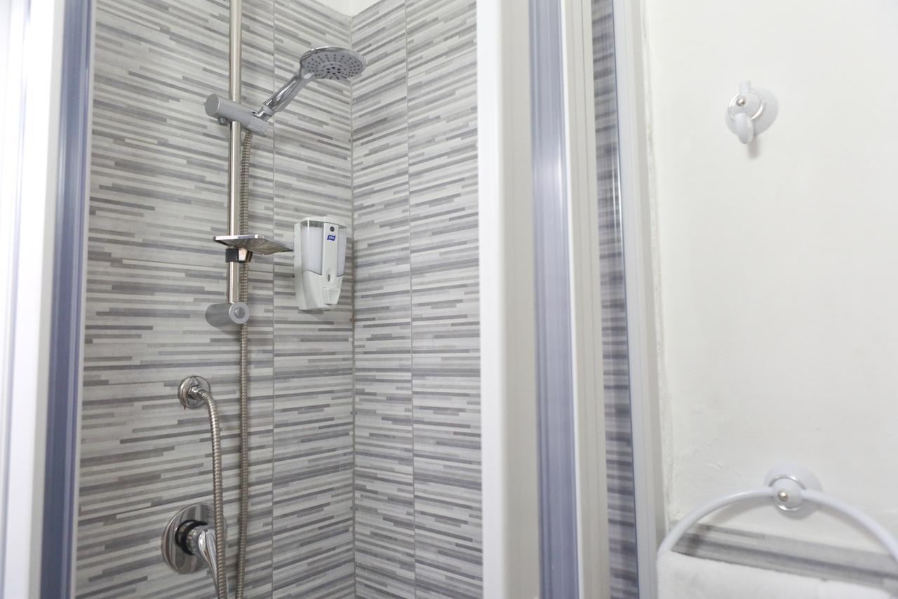 Palazzo Melnis Bed & Breakfast Чефалу Екстериор снимка